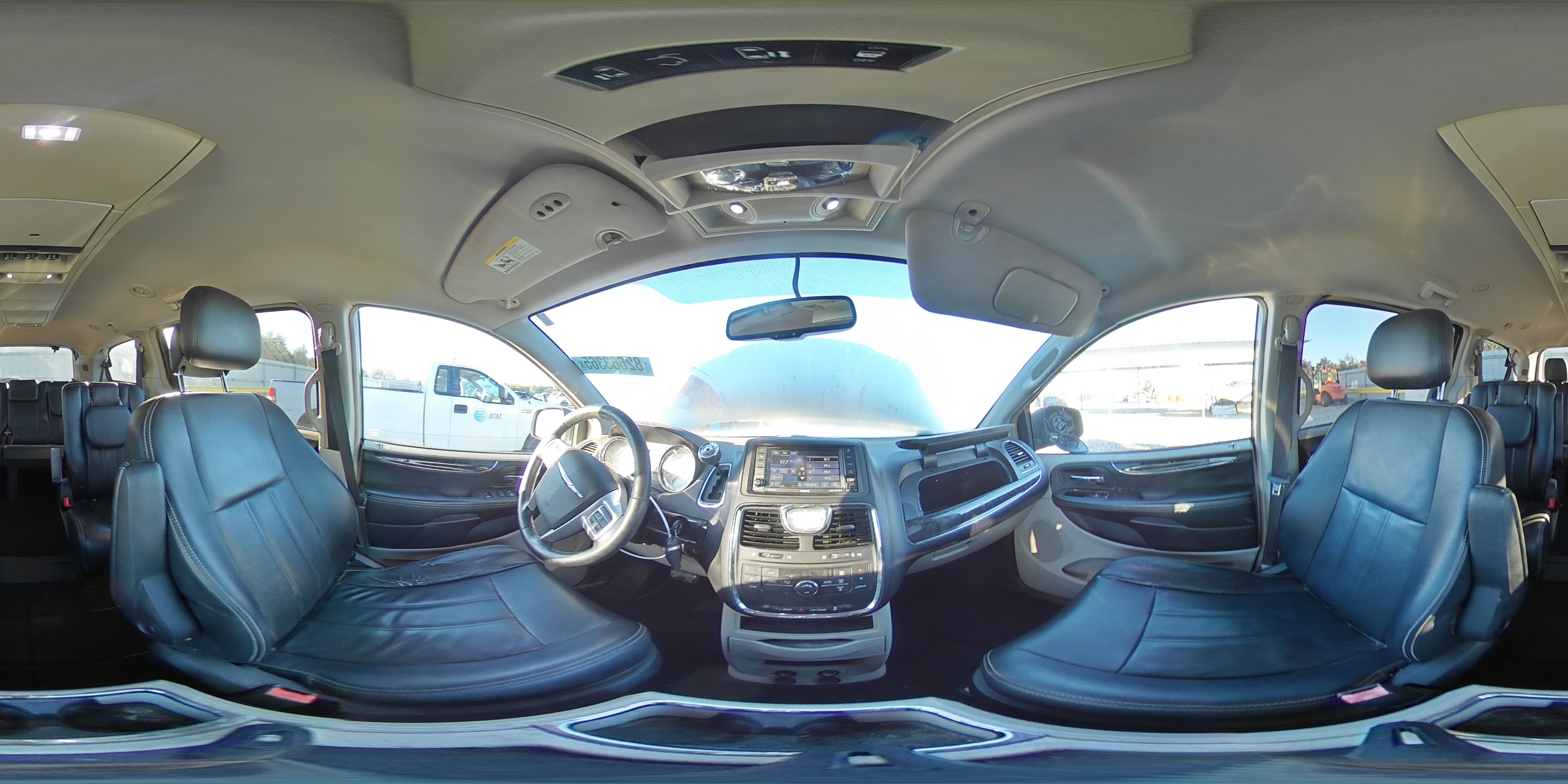 2015 Chrysler Town & Country Touring VIN: 2C4RC1BGXFR510420 Lot: 82663365