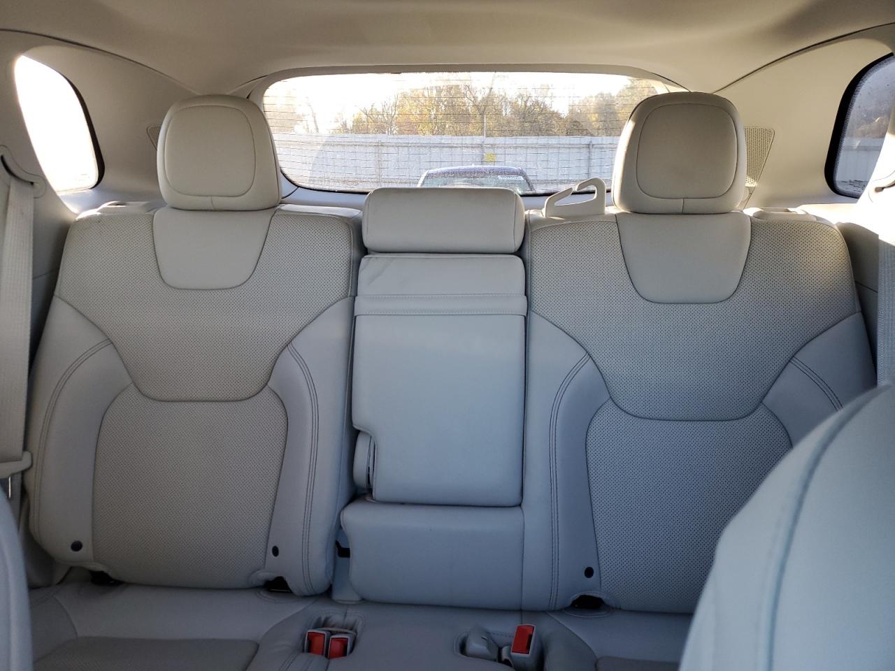 2019 Jeep Cherokee Limited VIN: 1C4PJMDX8KD228091 Lot: 90289125