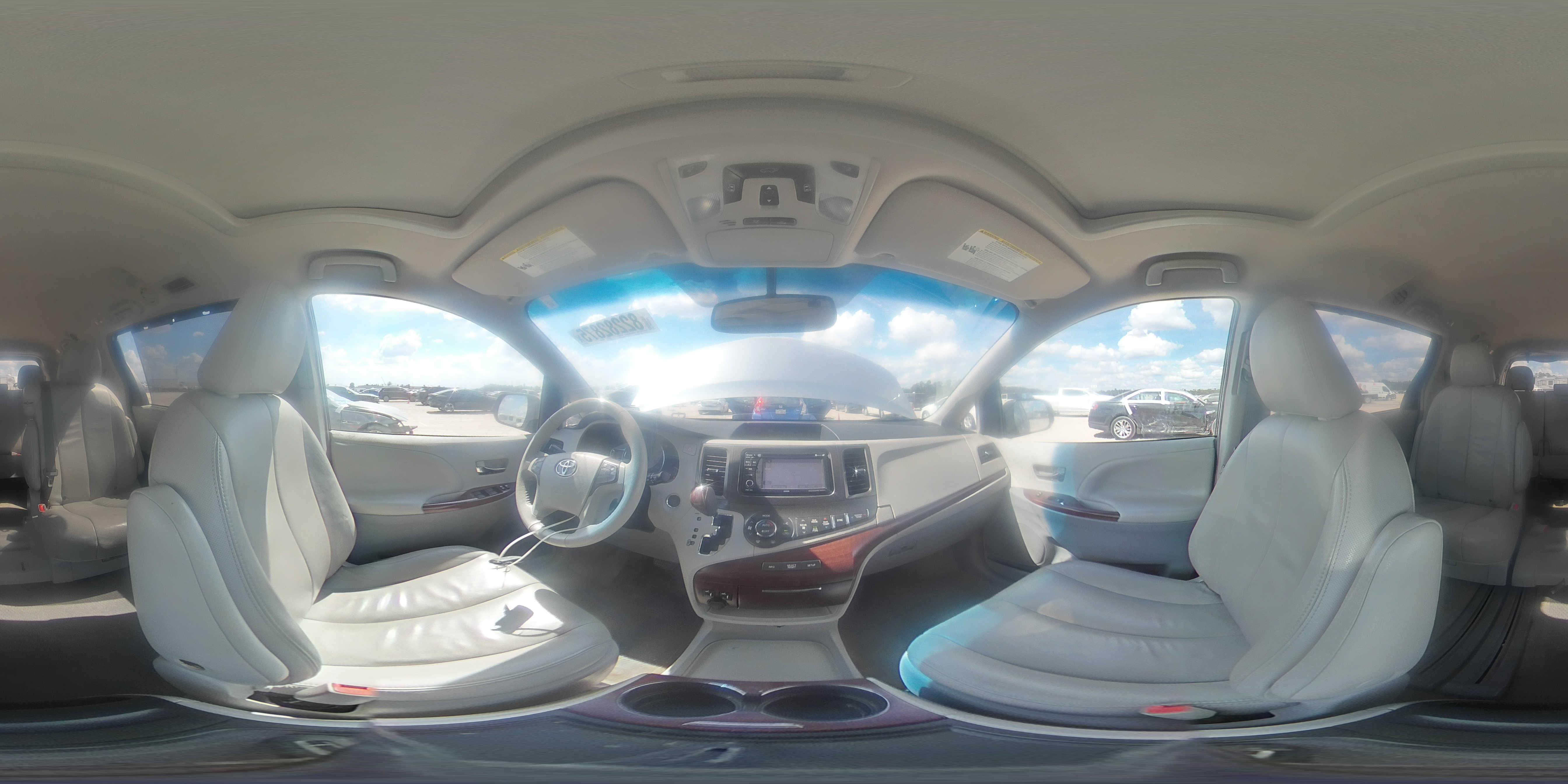 2013 Toyota Sienna Xle VIN: 5TDYK3DC4DS371233 Lot: 82282875