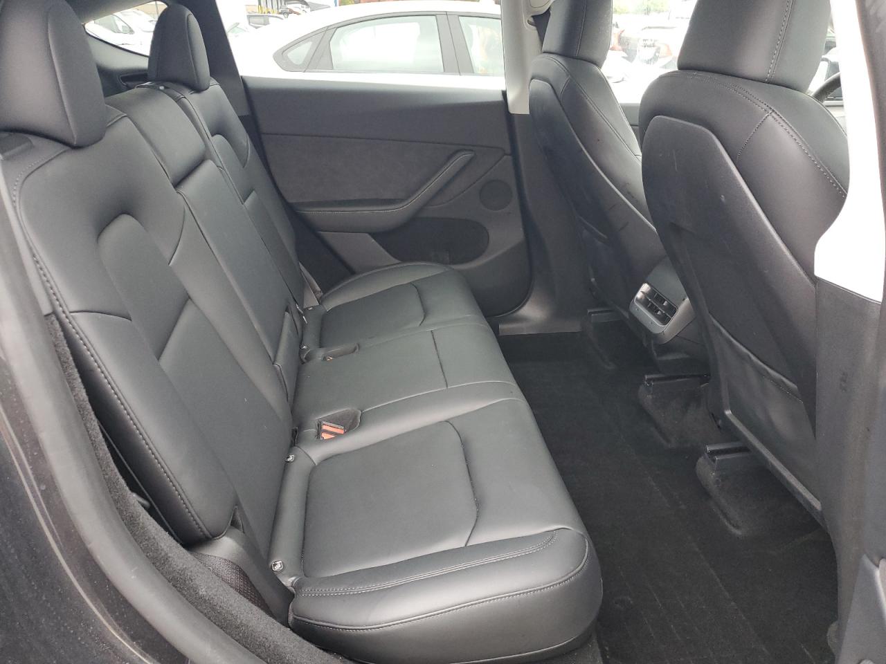 2024 Tesla Model Y VIN: 7SAYGDEE4RA228298 Lot: 90028695