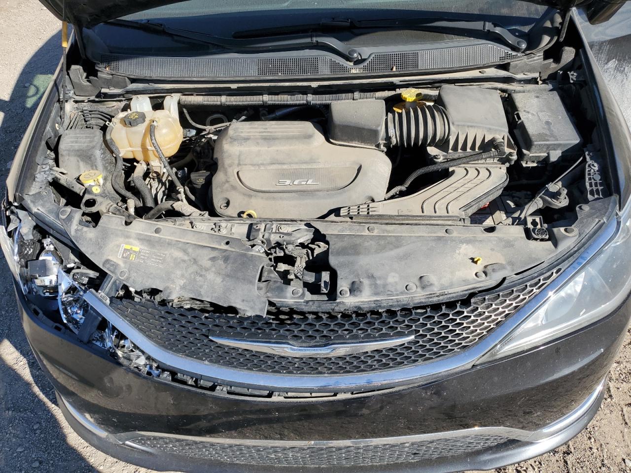 2017 Chrysler Pacifica Touring L VIN: 2C4RC1BG0HR517167 Lot: 84817905