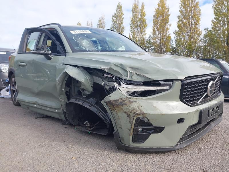 2024 VOLVO XC40 2.0 B4P PLUS DARK 5DR AUTO