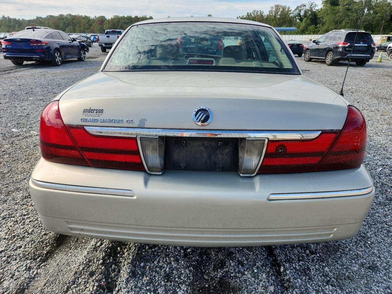 2005 Mercury Grand Marquis Gs VIN: 2MEFM74W55X600929 Lot: 67350755