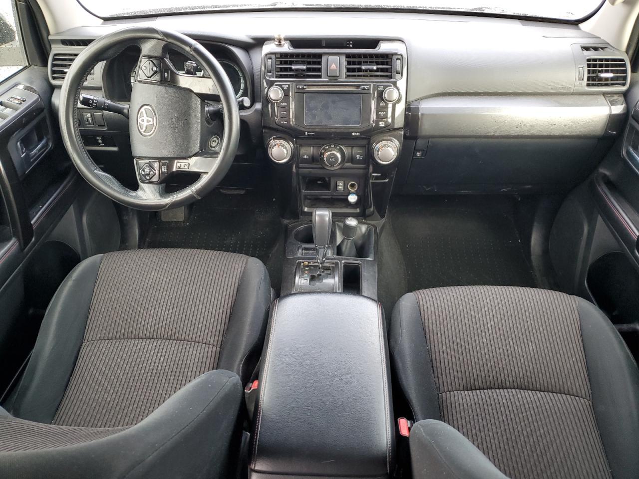 2015 Toyota 4Runner Sr5/Sr5 Premium VIN: JTEBU5JR2F5272032 Lot: 82373555