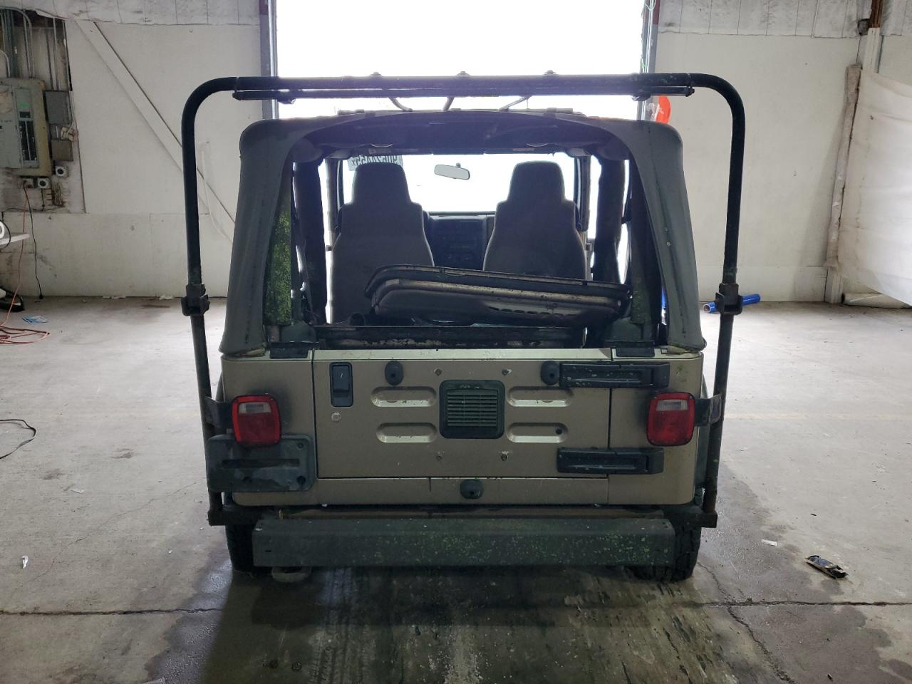 2004 Jeep Wrangler / Tj Rubicon VIN: 1J4FA69S64P743431 Lot: 90624455