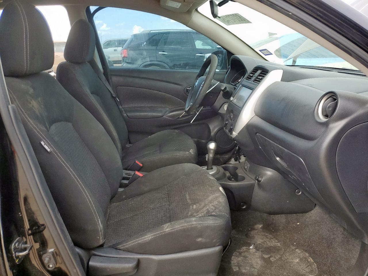 2019 Nissan Versa S VIN: 3N1CN7AP7KL835380 Lot: 82272145