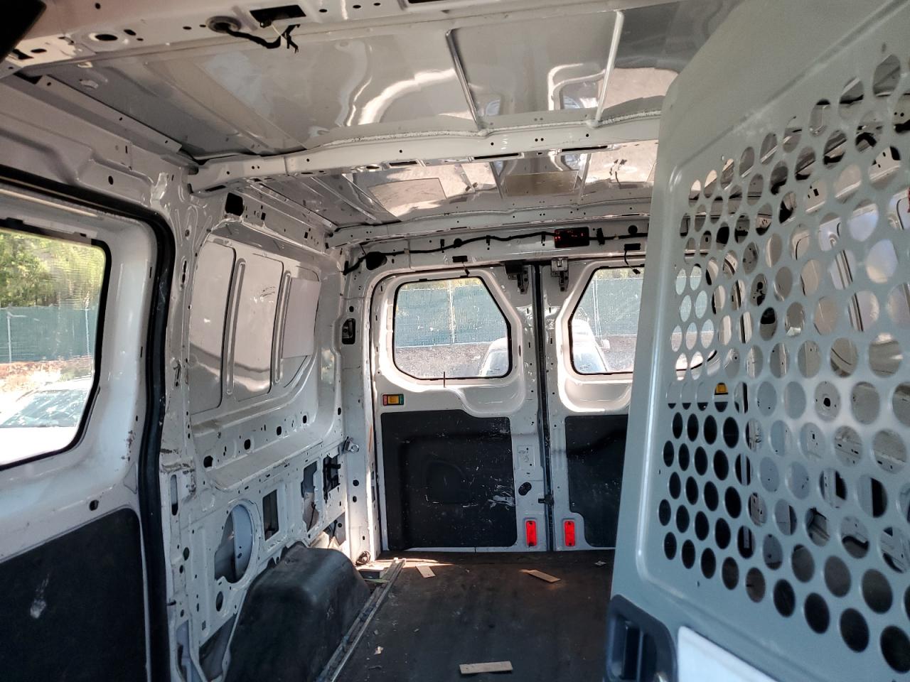 2015 Ford Transit T-250 VIN: 1FTNR1YM2FKA32535 Lot: 85101185