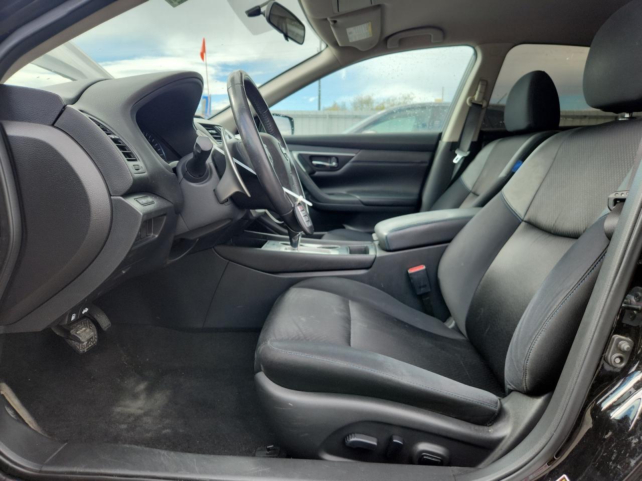 2017 Nissan Altima 2.5 VIN: 1N4AL3AP1HN340464 Lot: 82140415