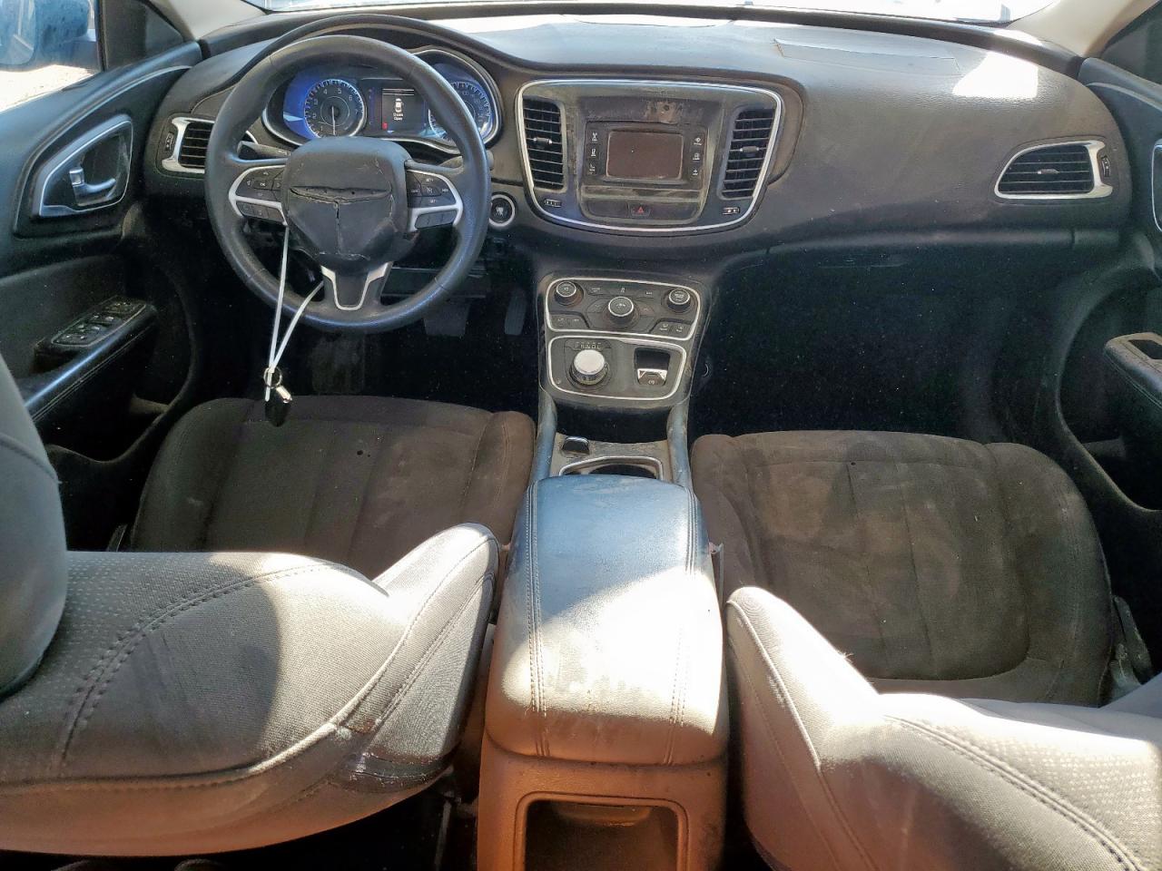 2015 Chrysler 200 Limited VIN: 1C3CCCAB2FN653385 Lot: 85175425