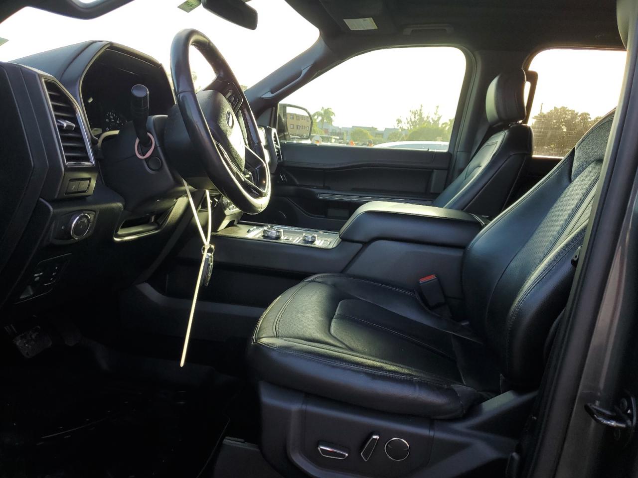 2019 Ford Expedition Max Limited VIN: 1FMJK2AT6KEA75077 Lot: 85290785