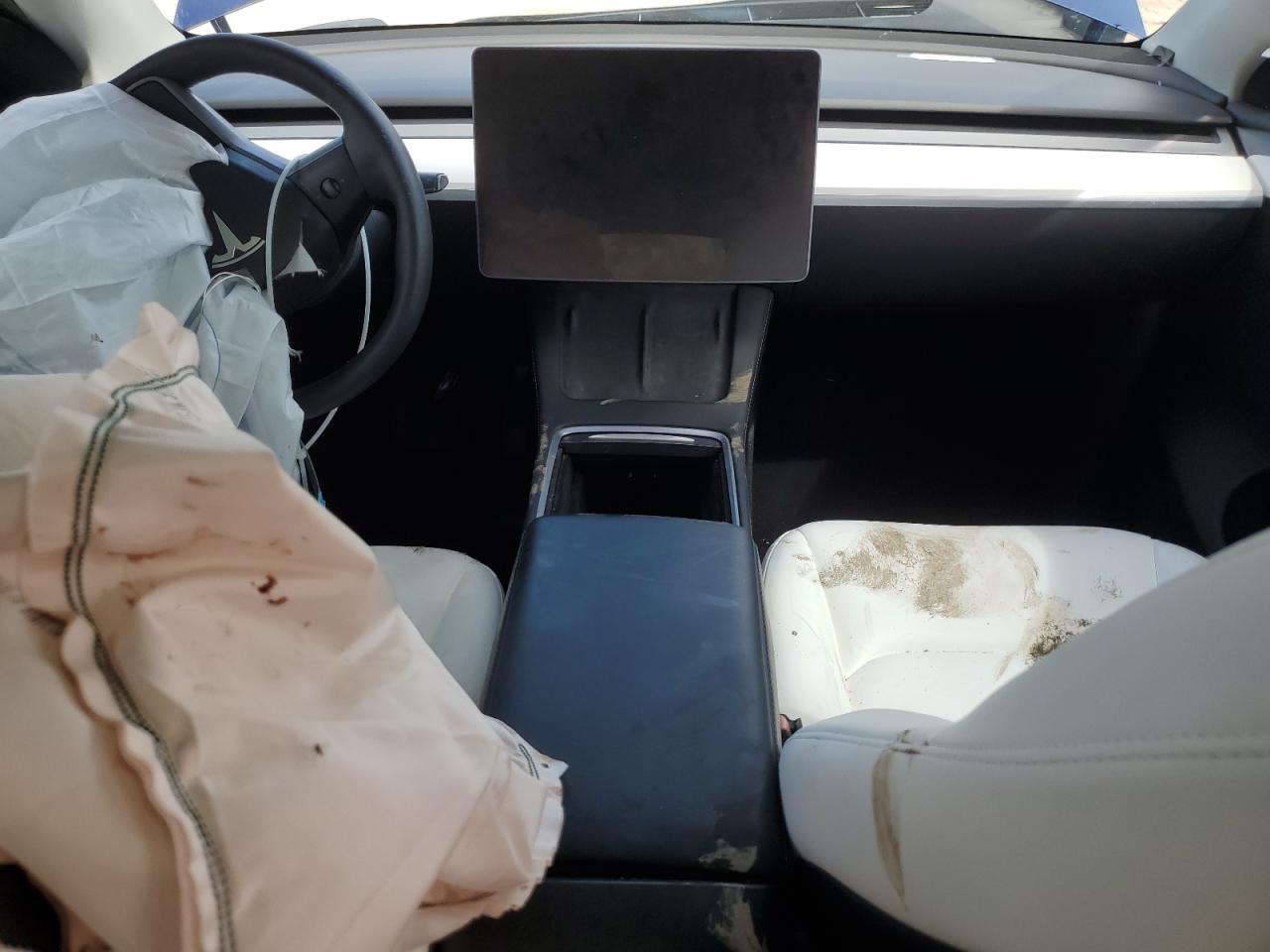 2023 Tesla Model Y VIN: 7SAYGDEE8PA111272 Lot: 81954625