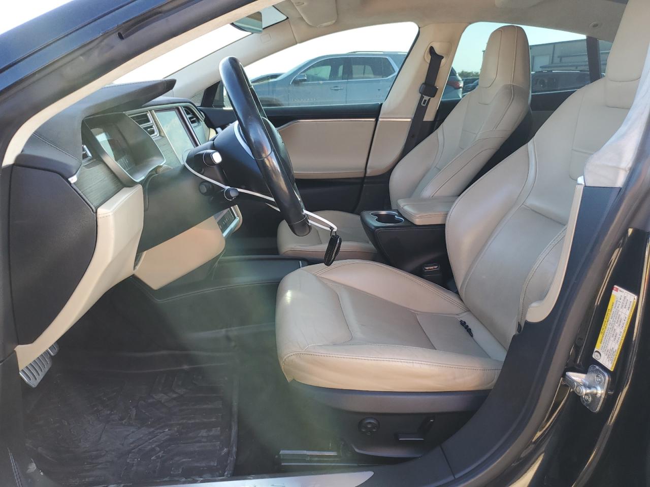 2016 Tesla Model S VIN: 5YJSA1E45GF139477 Lot: 82681965