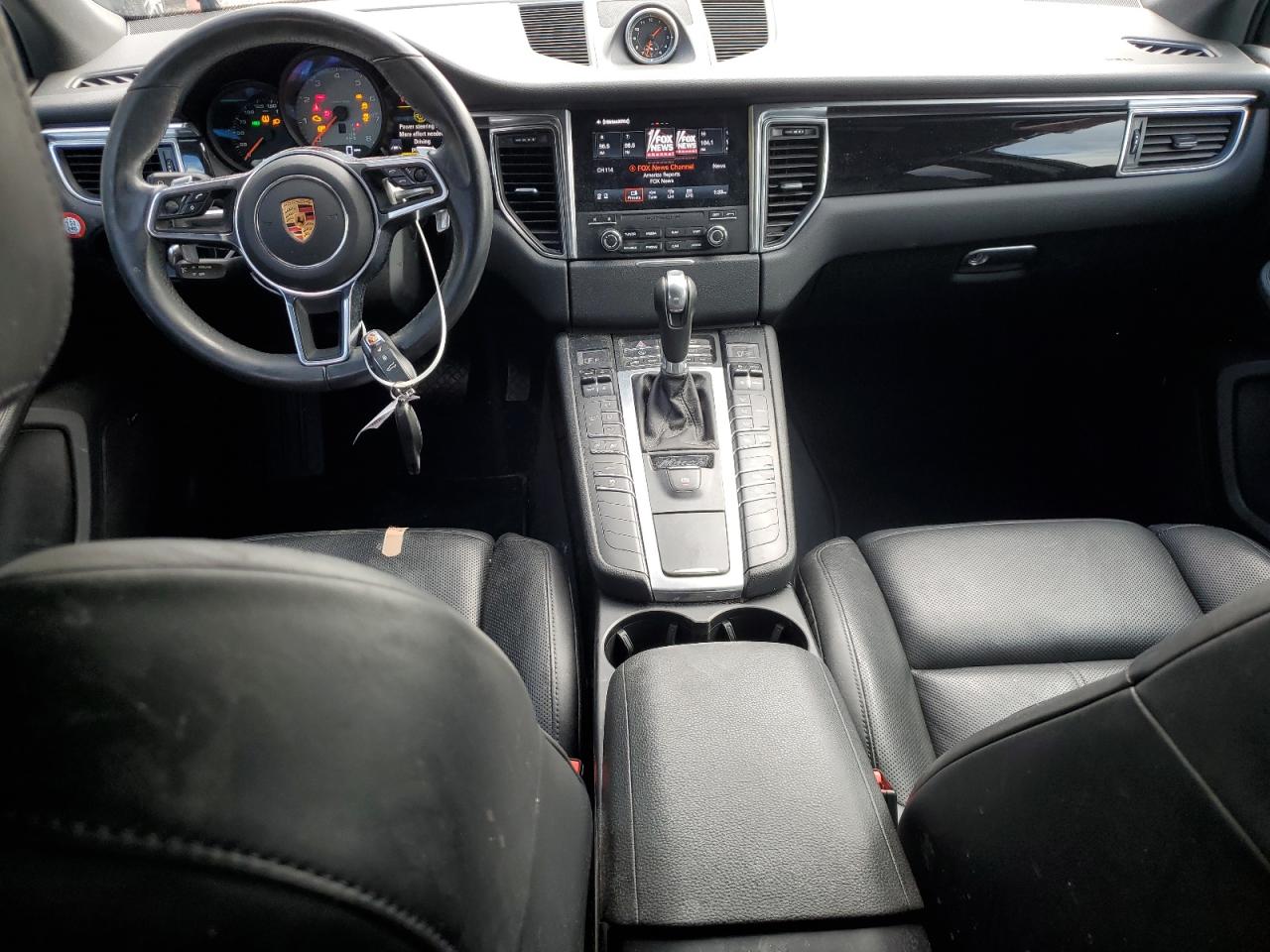 2018 Porsche Macan S VIN: WP1AB2A53JLB36738 Lot: 90838275