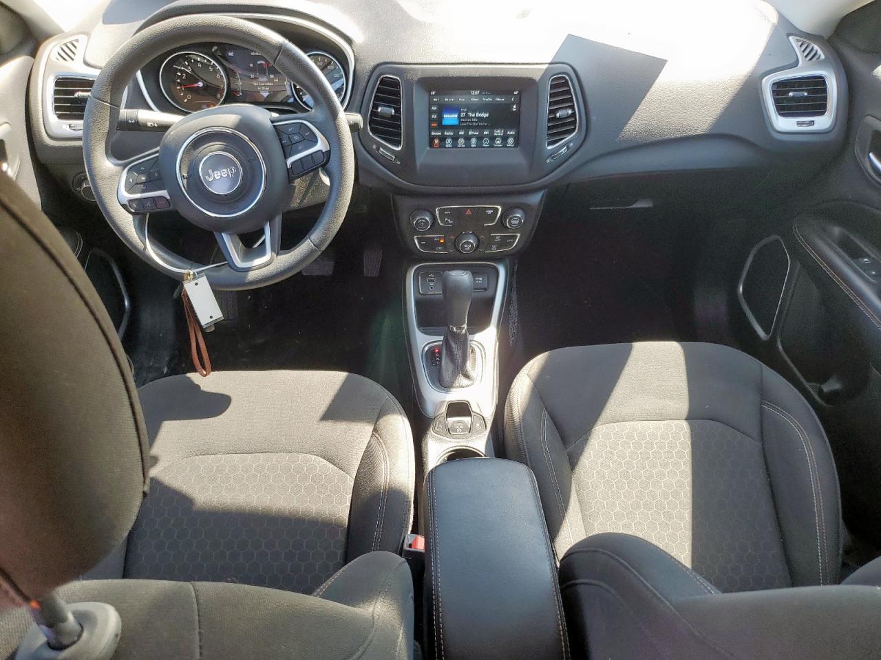 2018 Jeep Compass Sport VIN: 3C4NJCAB4JT123504 Lot: 86292645