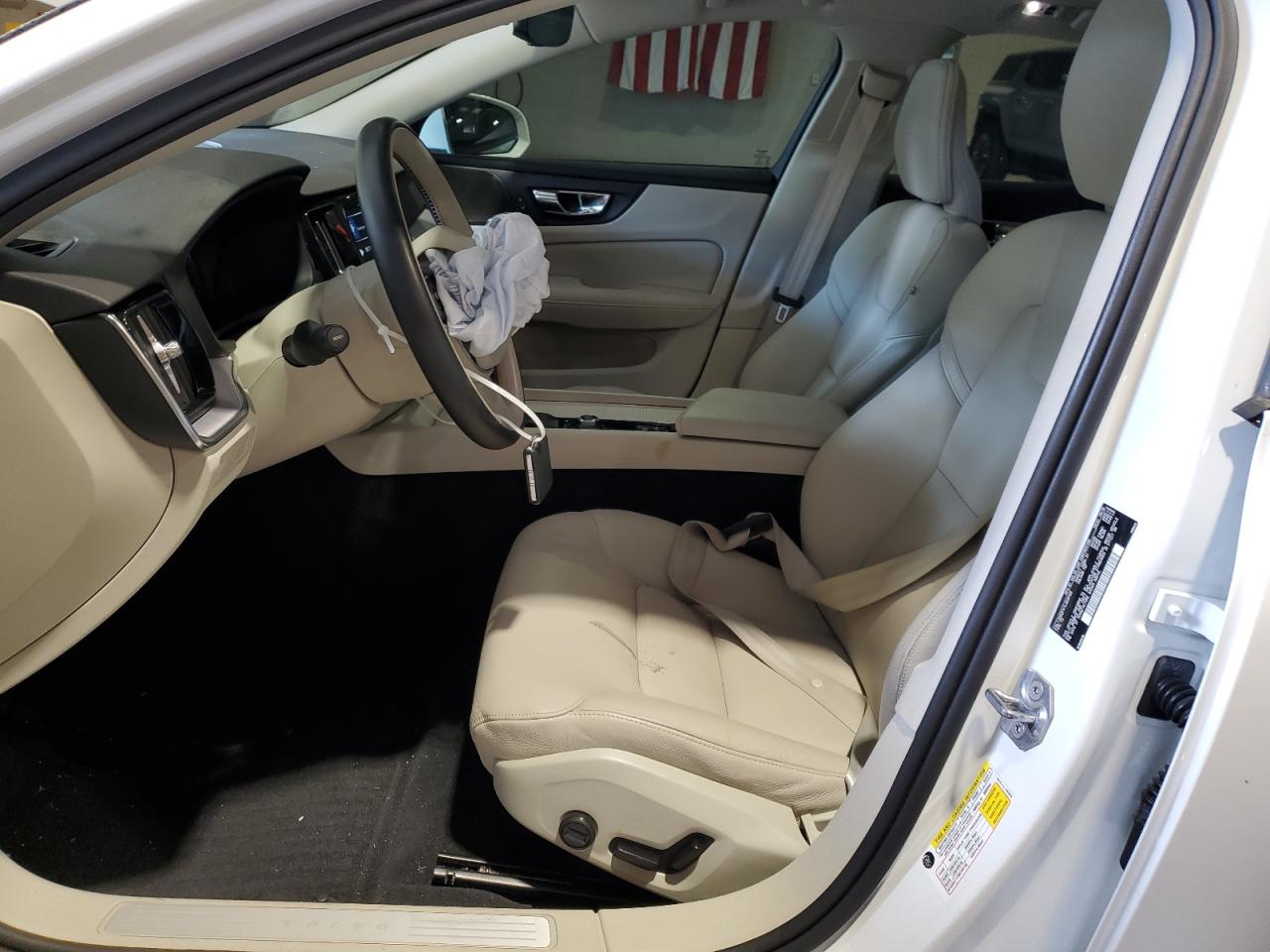 2020 Volvo S60 T5 Momentum VIN: 7JR102FK7LG032126 Lot: 85920055