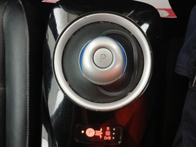 2015 NISSAN LEAF TEKNA 