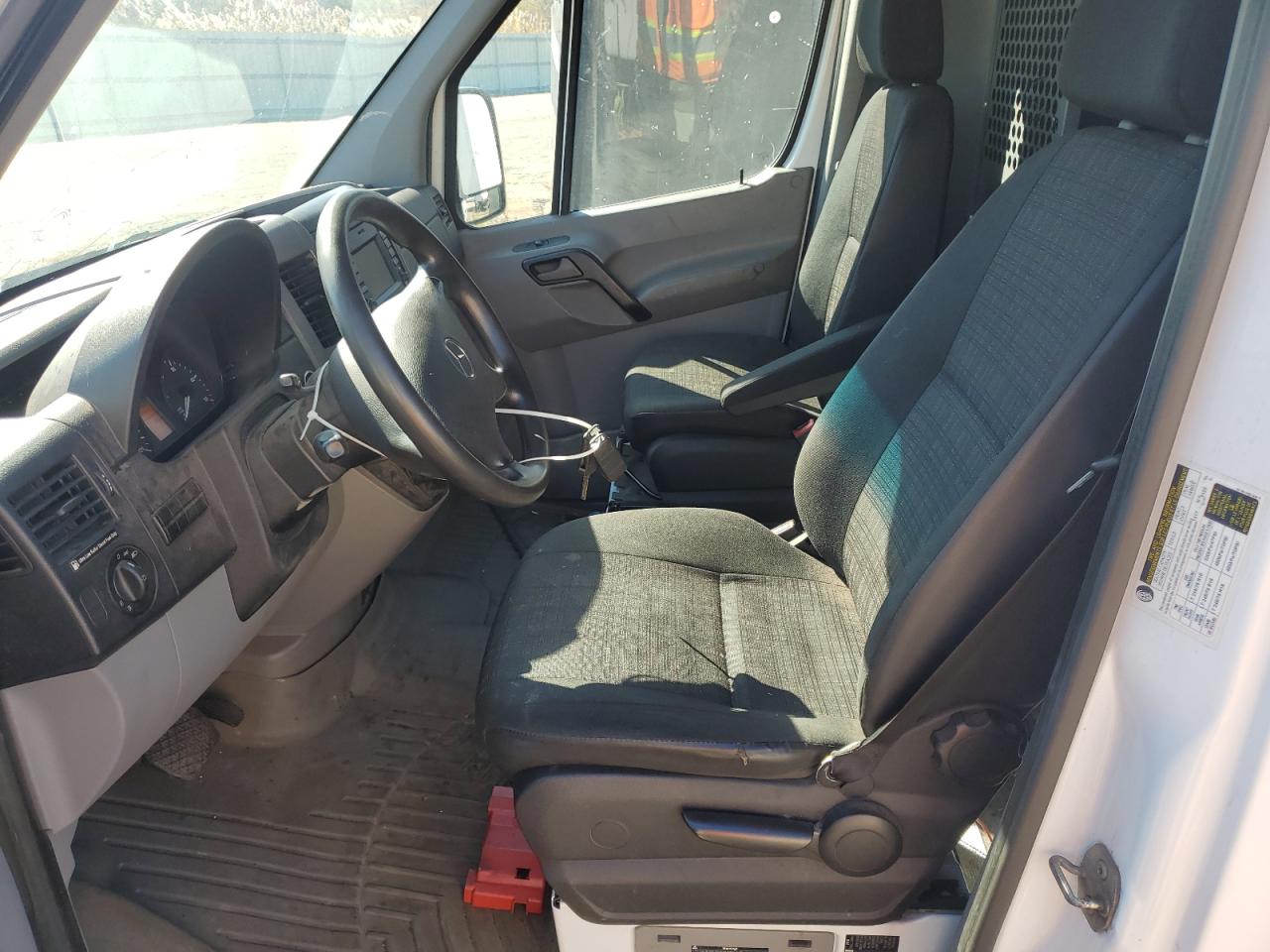 2014 Mercedes Benz Sprinter Utility / Service Van VIN: WD3PE8CC5E5868990 Lot: 89439765