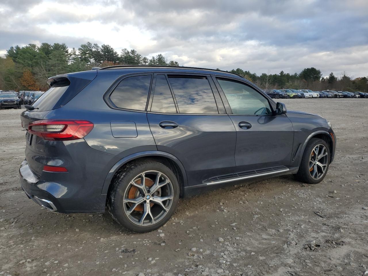 Фото: 5UXCR6C59KLL12931