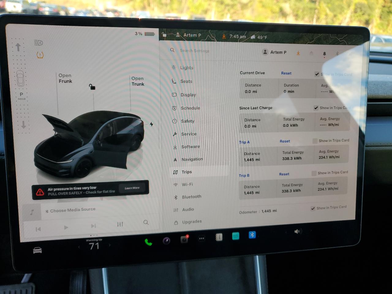 2026 Tesla Model Y VIN: 7SAYGDED0TA438430 Lot: 85911215