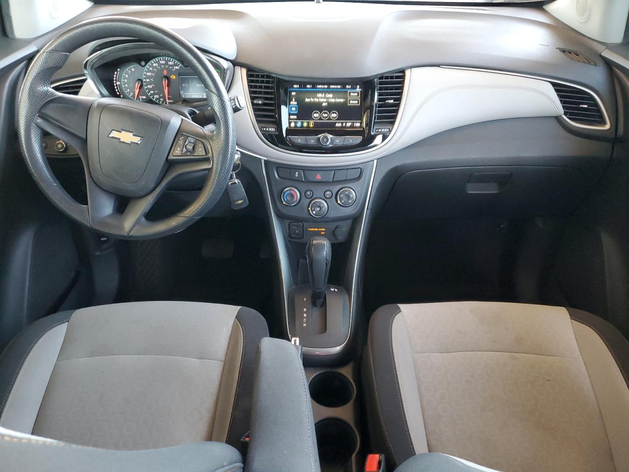 2018 Chevrolet Trax Ls VIN: 3GNCJKSB2JL228369 Lot: 82780285