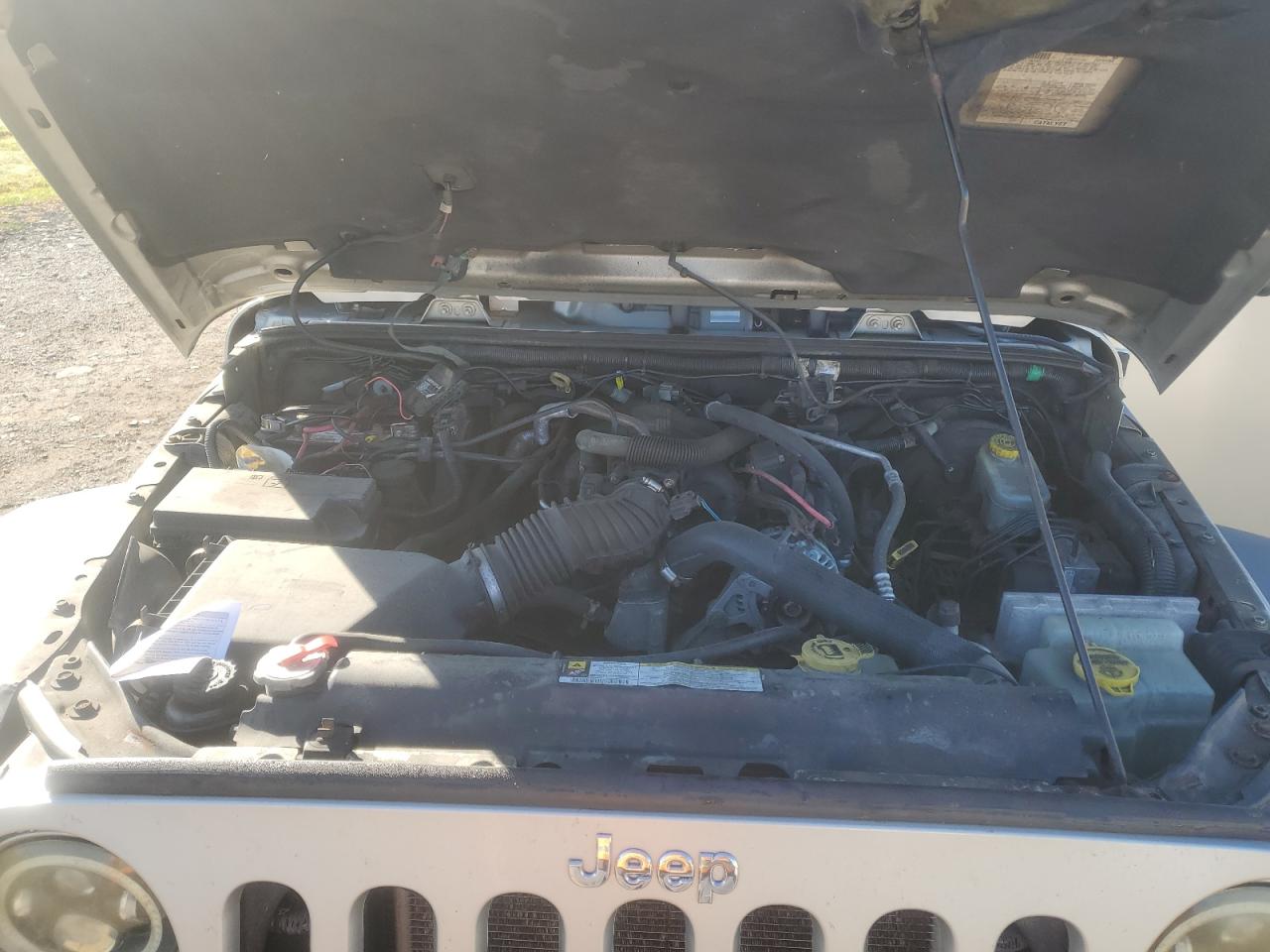 2007 Jeep Wrangler X VIN: 1J4GA39197L122660 Lot: 84707465