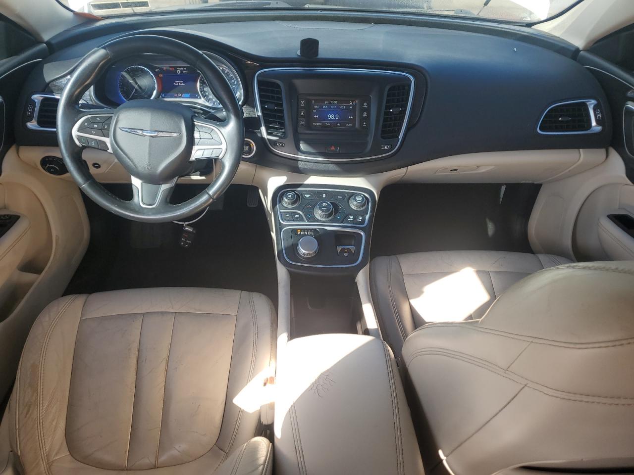 2015 Chrysler 200 C VIN: 1C3CCCCB6FN607071 Lot: 82223575