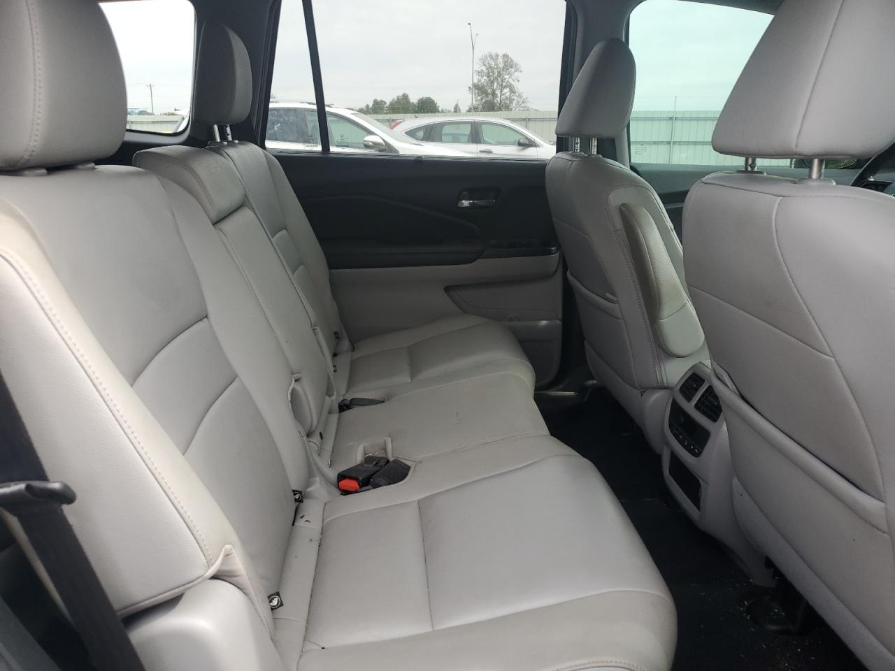 2021 Honda Pilot Se VIN: 5FNYF5H21MB009883 Lot: 82396495