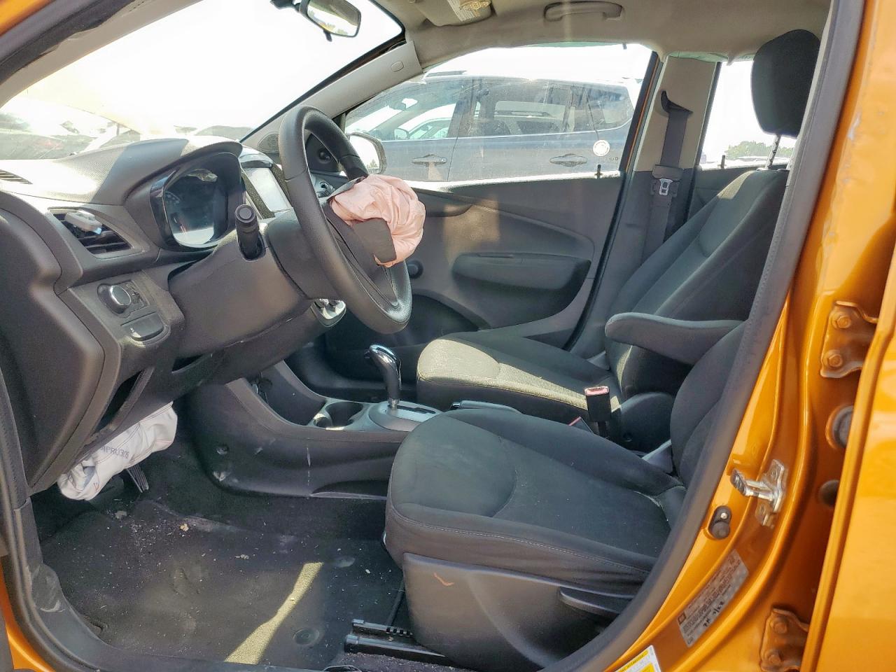 2019 Chevrolet Spark Ls VIN: KL8CB6SA5KC800335 Lot: 81913905