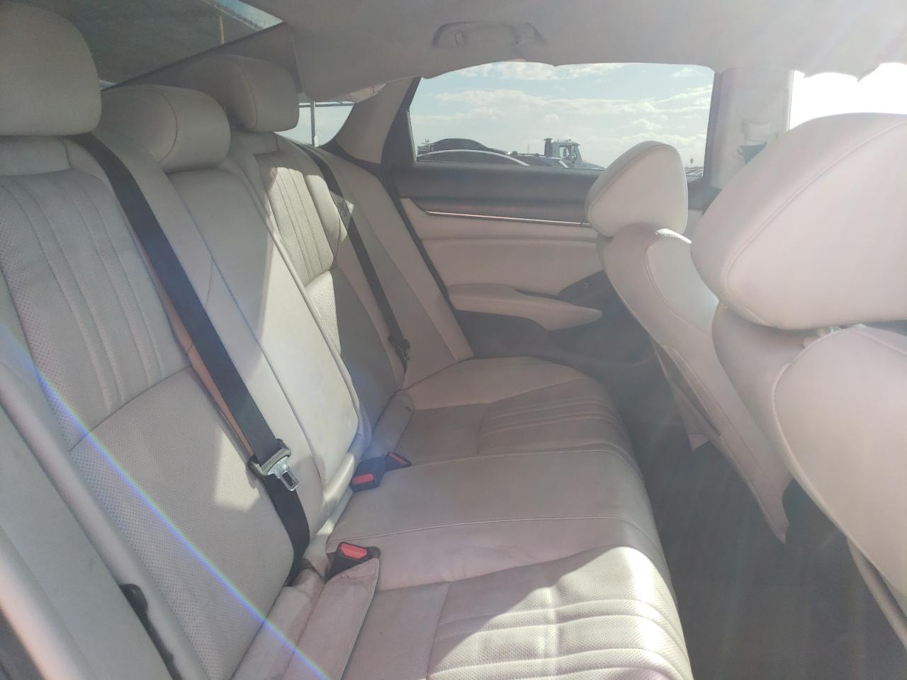 2018 Honda Accord Exl VIN: 1HGCV2F54JA016115 Lot: 86499035