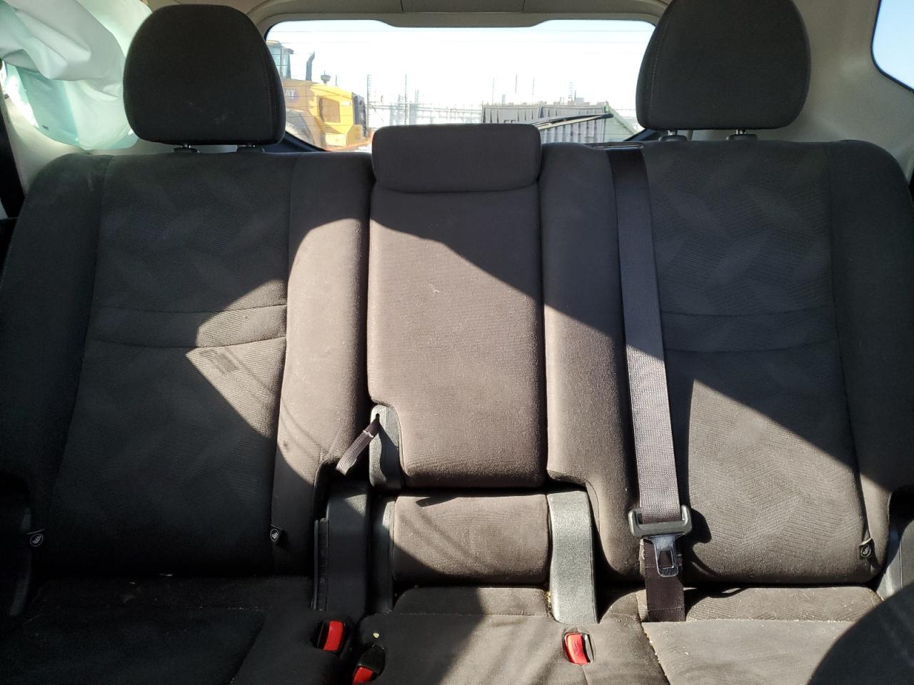 2016 Nissan Rogue S VIN: KNMAT2MV7GP696211 Lot: 82293225