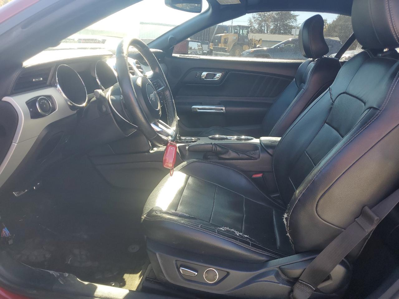 2016 Ford Mustang VIN: 1FATP8UH8G5292085 Lot: 82539975