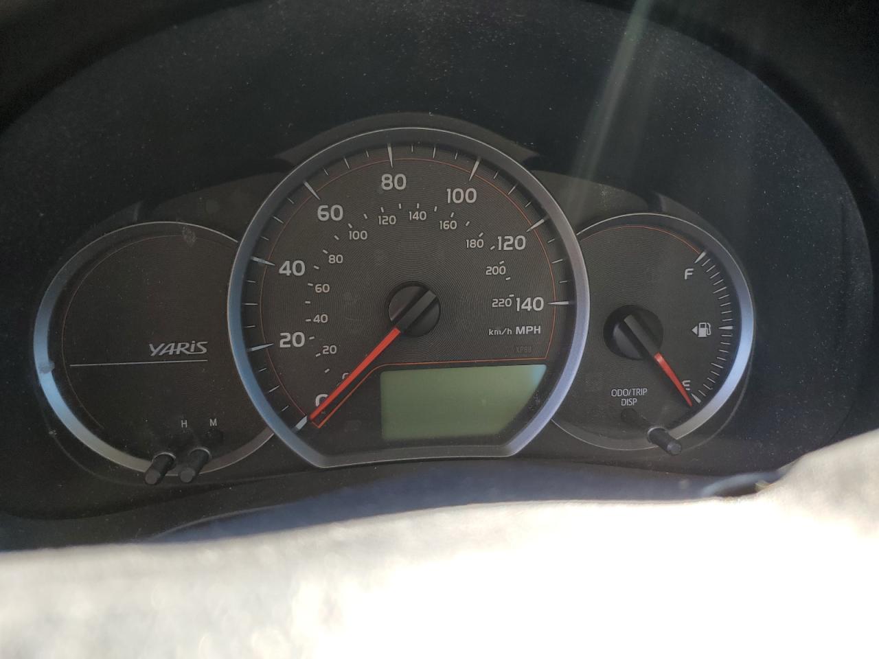 2014 Toyota Yaris VIN: VNKJTUD38EA005527 Lot: 84270645