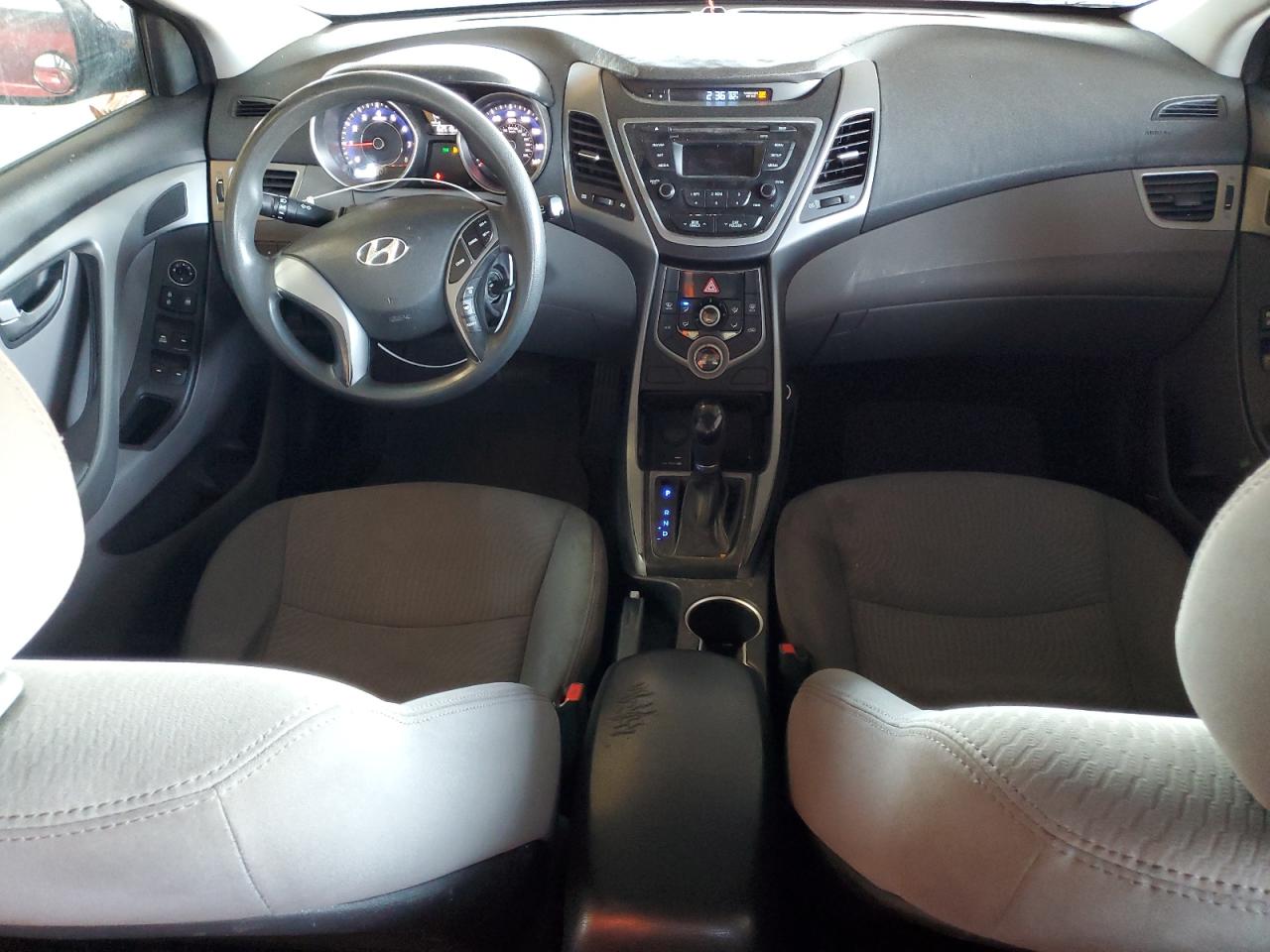 2016 Hyundai Elantra Se VIN: 5NPDH4AE3GH744930 Lot: 82200635