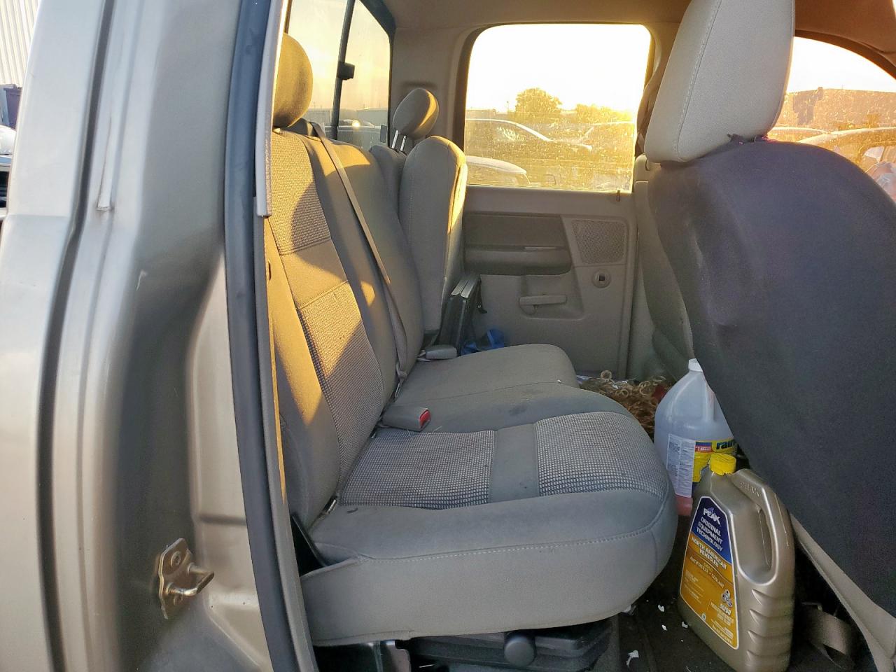 2007 Dodge Ram 1500 St VIN: 1D7HA18247J570217 Lot: 85534095