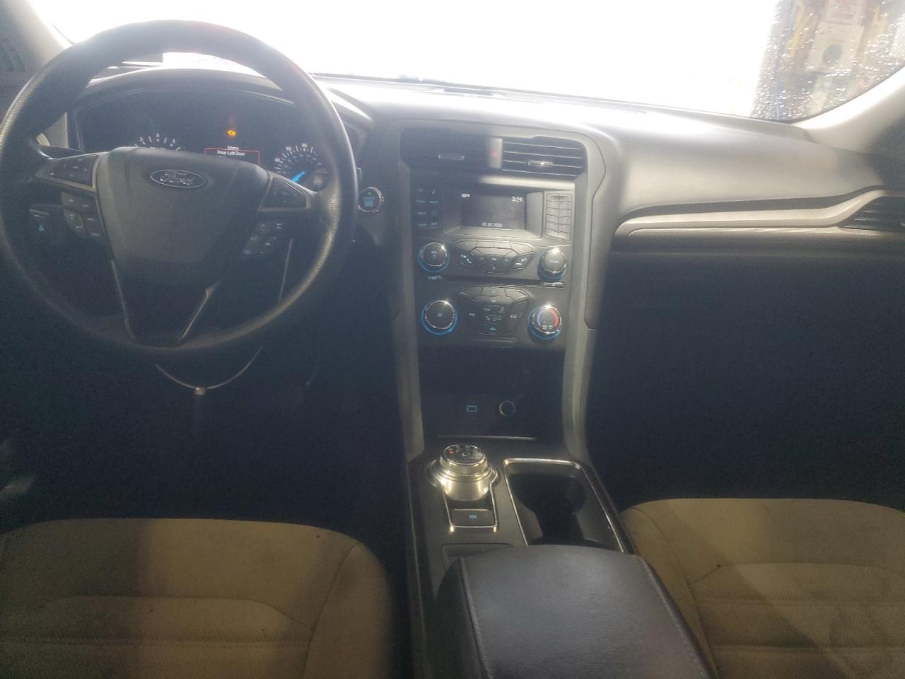 2019 Ford Fusion S VIN: 3FA6P0G71KR111805 Lot: 85542635