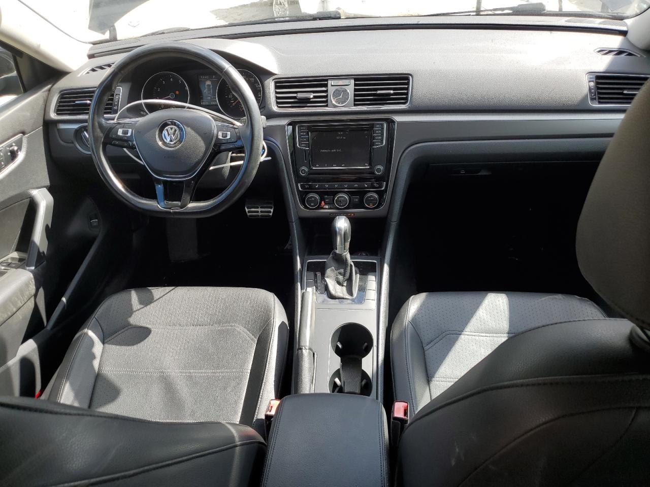 2017 Volkswagen Passat R-Line VIN: 1VWDT7A3XHC048087 Lot: 85141615