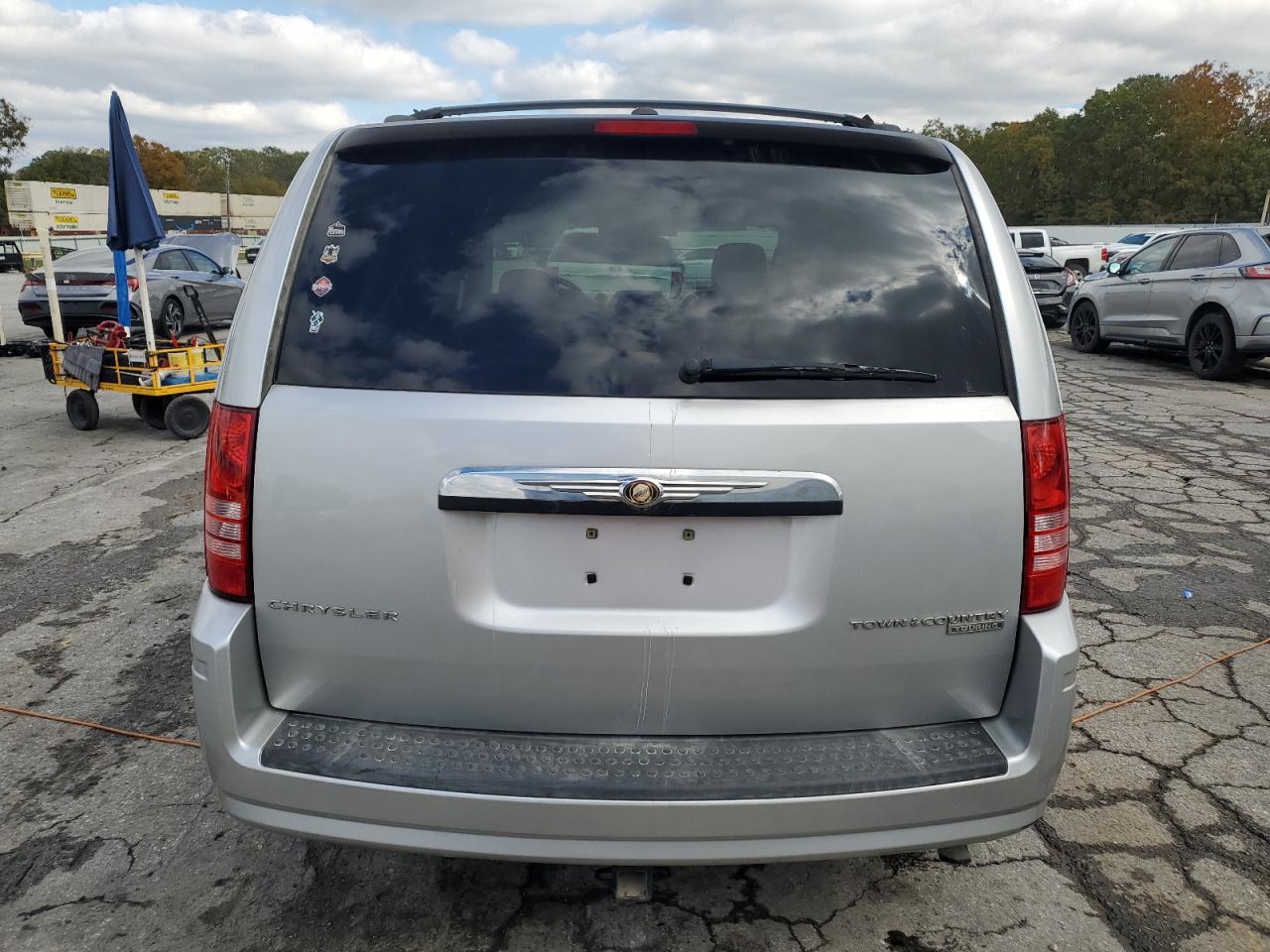 2010 Chrysler Town & Country Touring VIN: 2A4RR5D19AR271198 Lot: 90361635