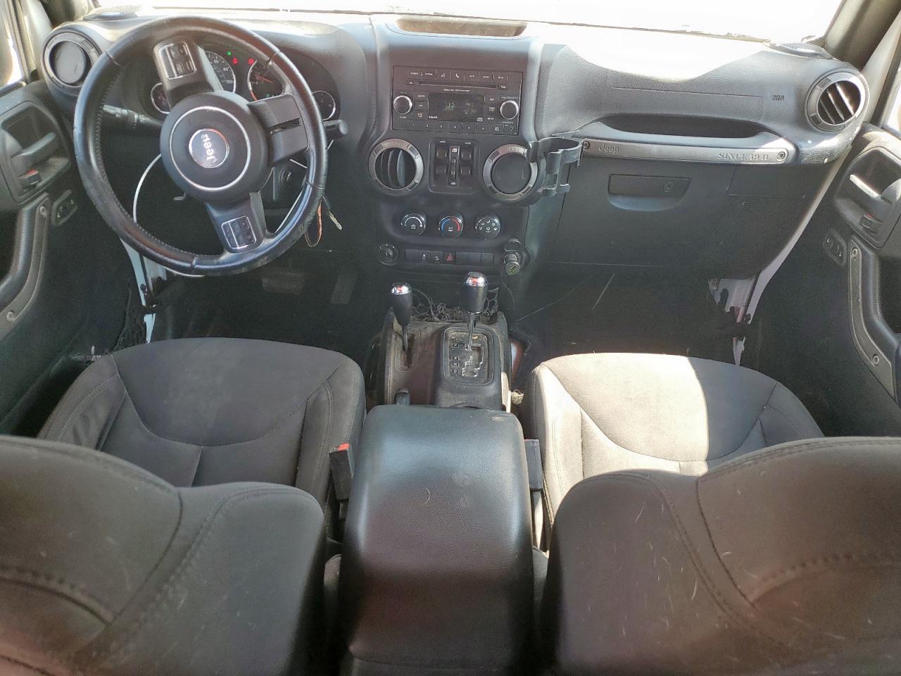 2016 Jeep Wrangler Unlimited Sport VIN: 1C4BJWDG2GL103560 Lot: 84650525