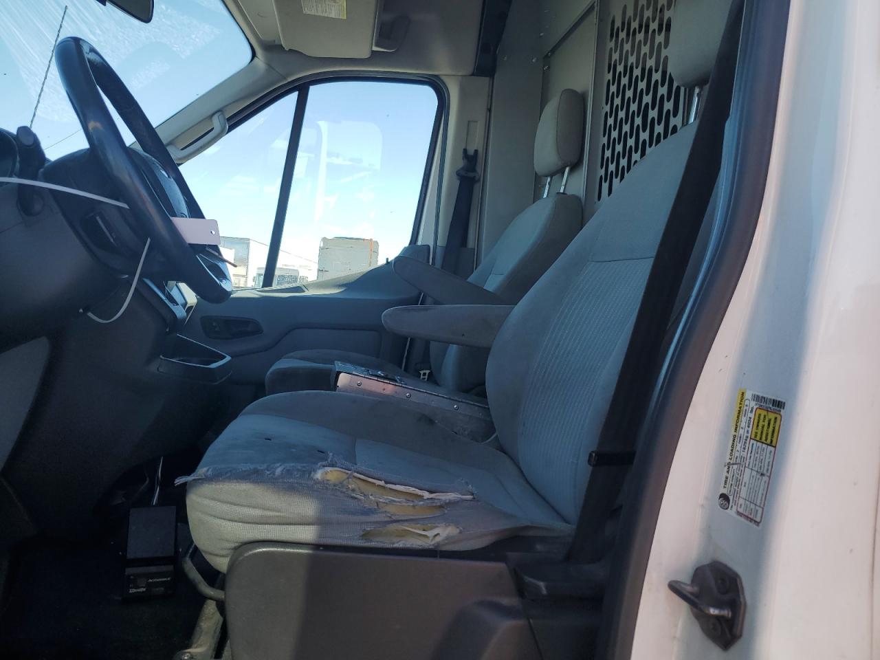 2015 Ford Transit Cargo Van T- VIN: 1FTSW2CG2FKA02549 Lot: 84899335