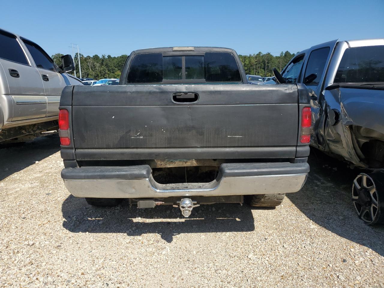 1998 Dodge Ram 1500 VIN: 3B7HC13Y0WG155184 Lot: 82089275