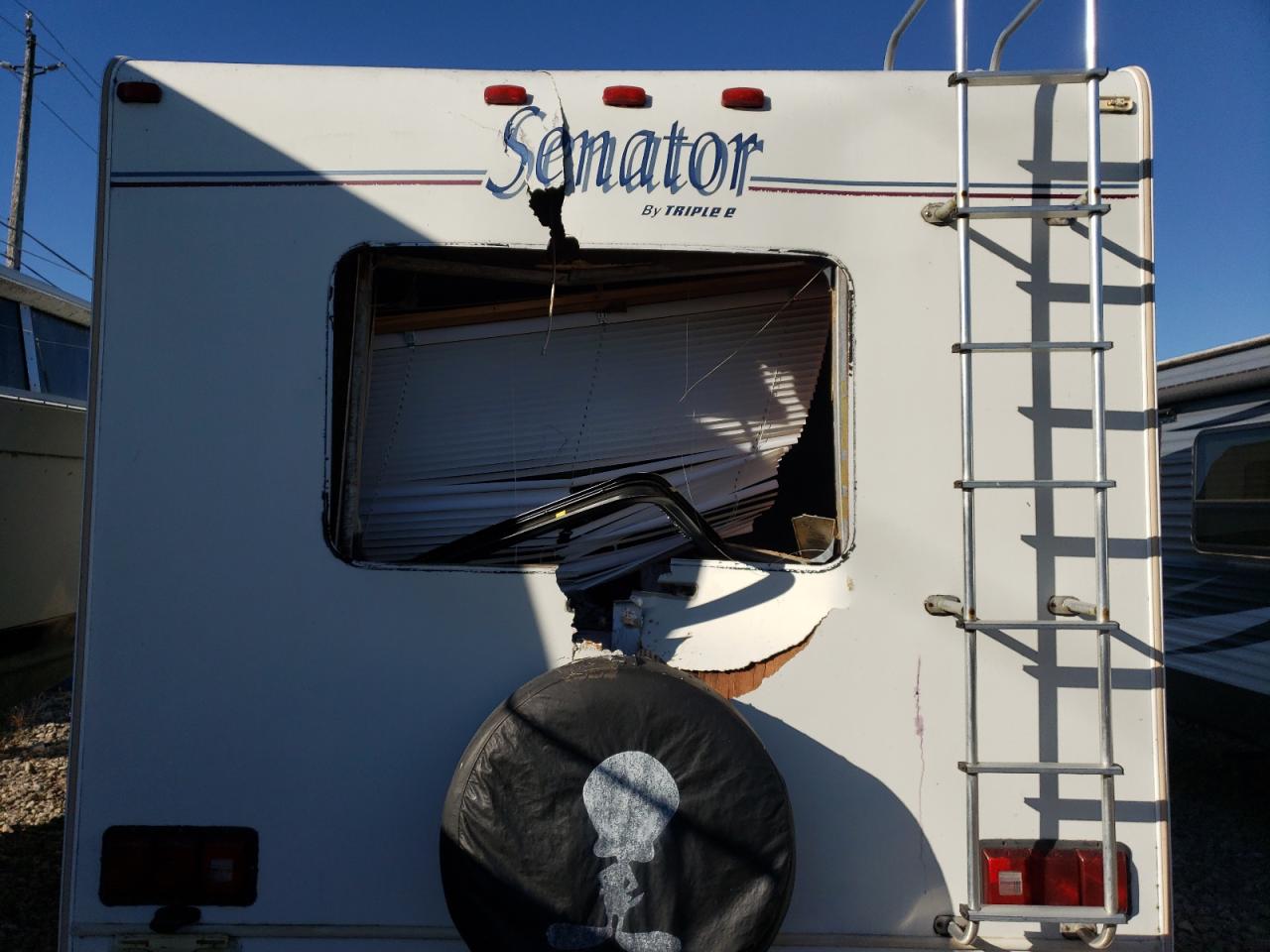 1998 Ford Econoline E350 Cutaway Van VIN: 1FDWE30S4WHA92606 Lot: 85154335