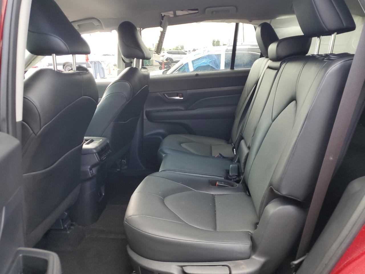 2024 Toyota Grand Highlander Xle VIN: 5TDAAAA56RS009006 Lot: 82344285