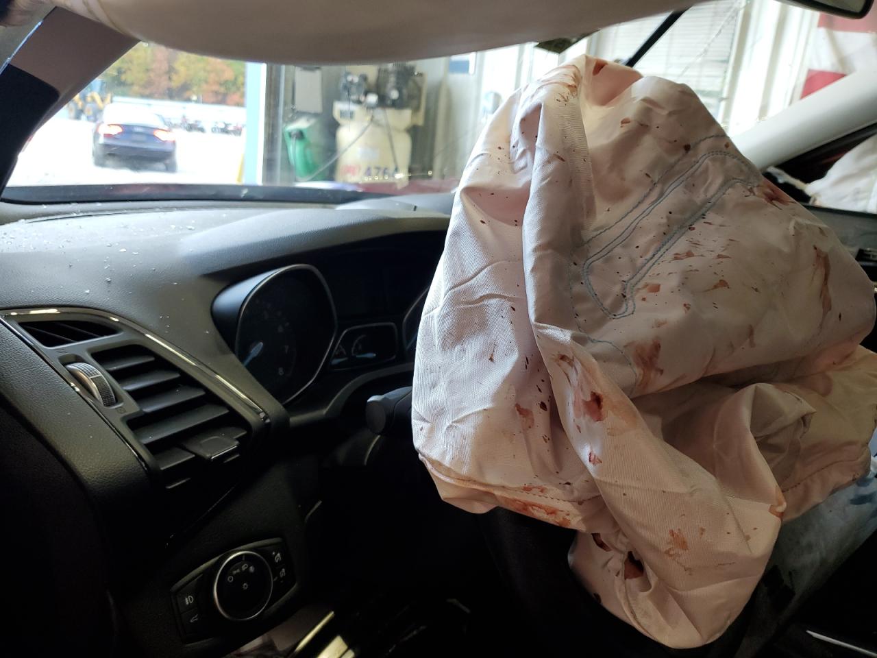 2018 Ford Escape Titanium VIN: 1FMCU9J97JUA46028 Lot: 86855505