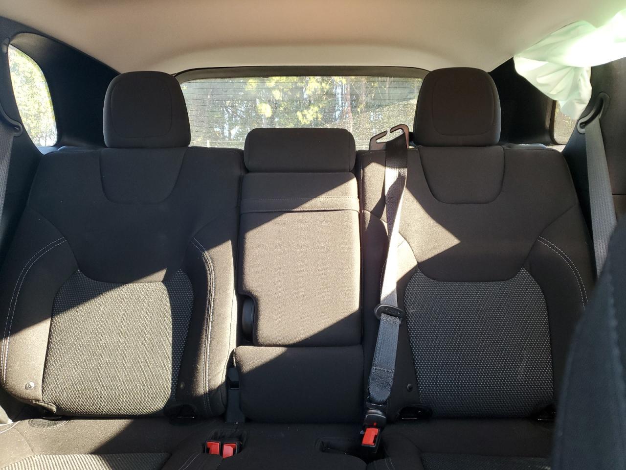 2019 Jeep Cherokee Latitude VIN: 1C4PJLCBXKD312638 Lot: 87244325