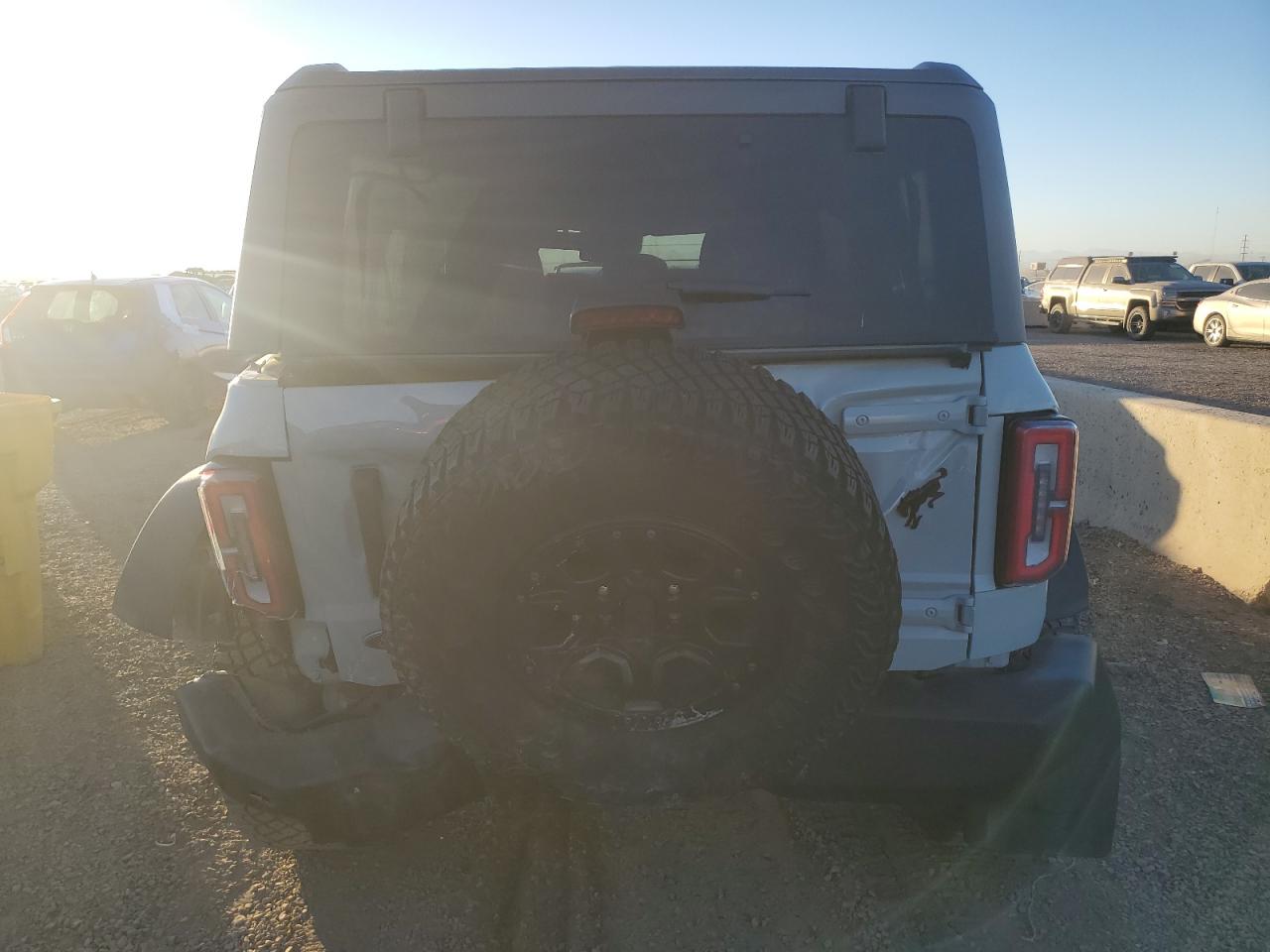 2022 Ford Bronco Base VIN: 1FMEE5DP1NLB78822 Lot: 90946595