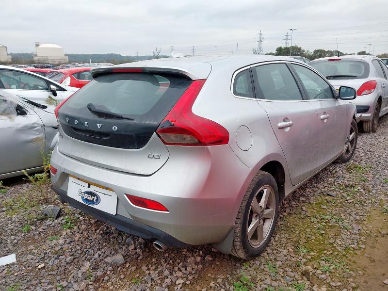 2015 VOLVO V40 SE NAV D3 