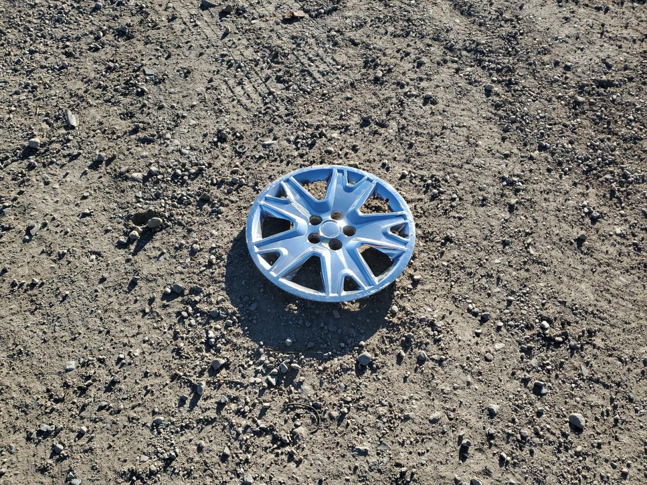 2016 Ford Escape S VIN: 1FMCU0F71GUB88631 Lot: 82620845