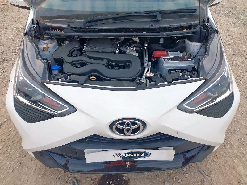 2021 TOYOTA AYGO X-PLAY TSS VVT-I CVT 