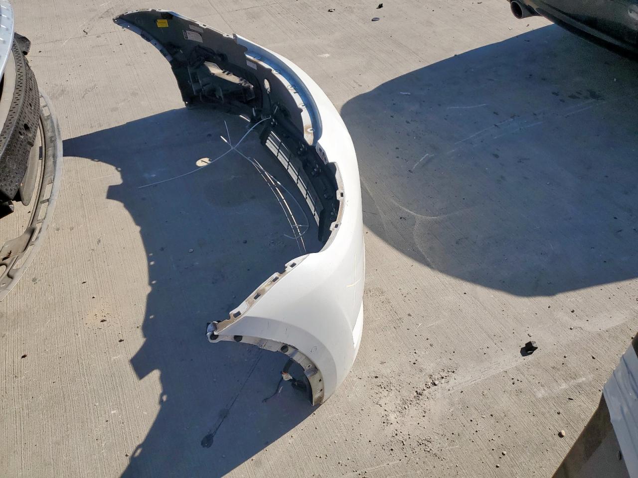 2022 Tesla Model Y VIN: 7SAYGDEE8NF394787 Lot: 82041125