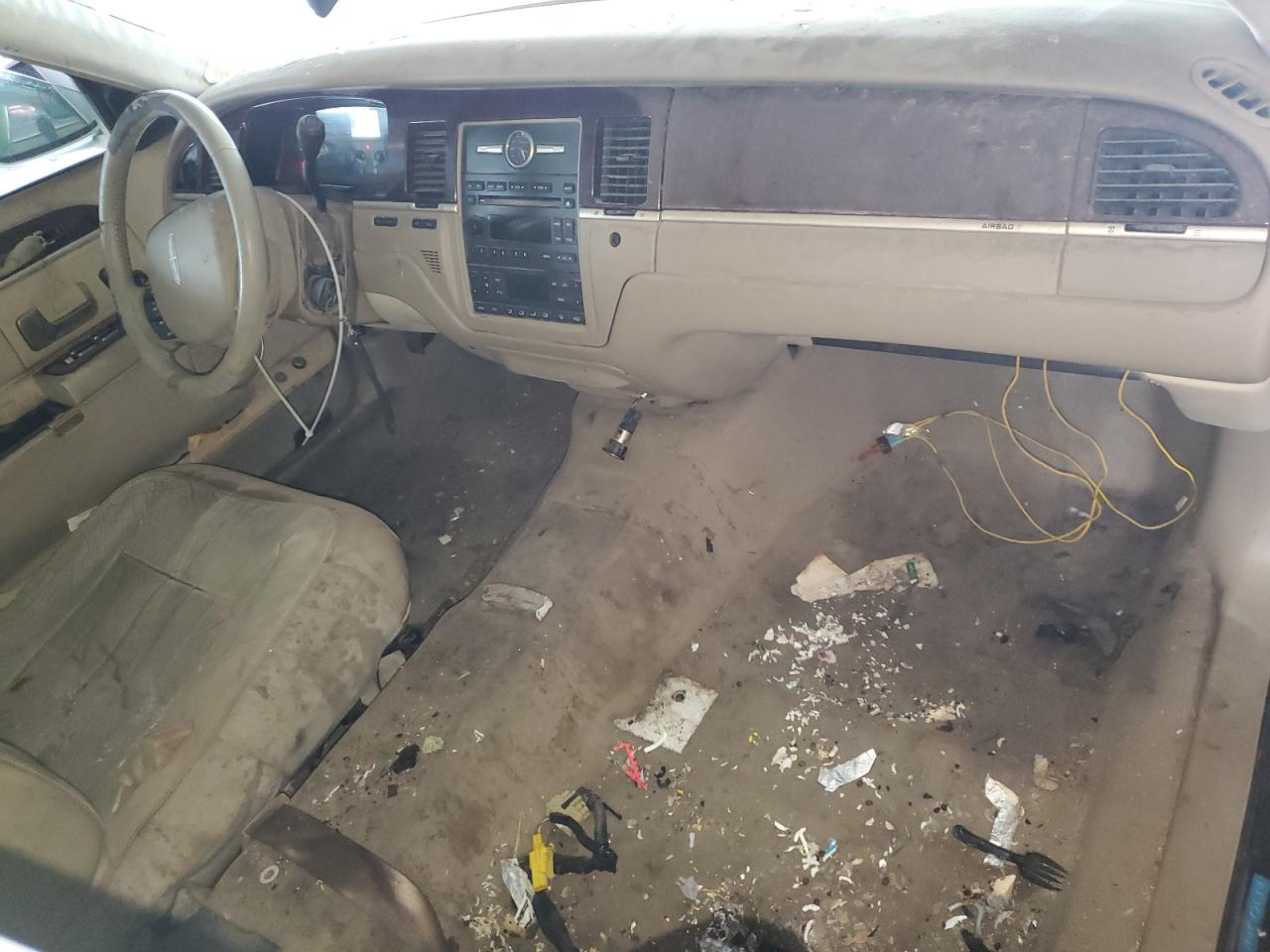 2007 Lincoln Town Car Executive VIN: 1L1FM88W97Y608114 Lot: 85556615